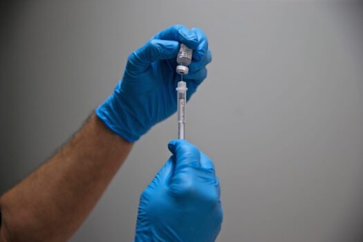 As Covid cases rise, CDC panel recommends updated vaccine for fall