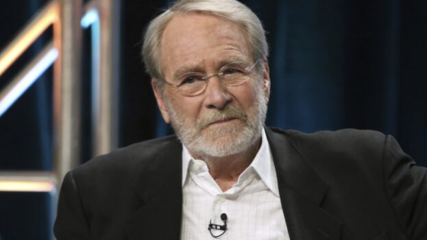 Martin Mull, comedian and actor in 'Arrested Development' and 'Roseanne,' dies at 80 : NPR